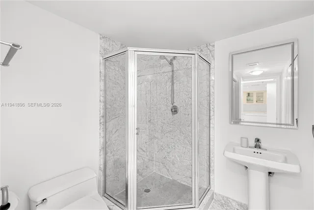 $1,450,000 | 9455 Collins Avenue, Unit 806, Surfside, FL 33154