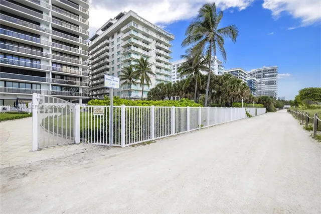 $1,450,000 | 9455 Collins Avenue, Unit 806, Surfside, FL 33154