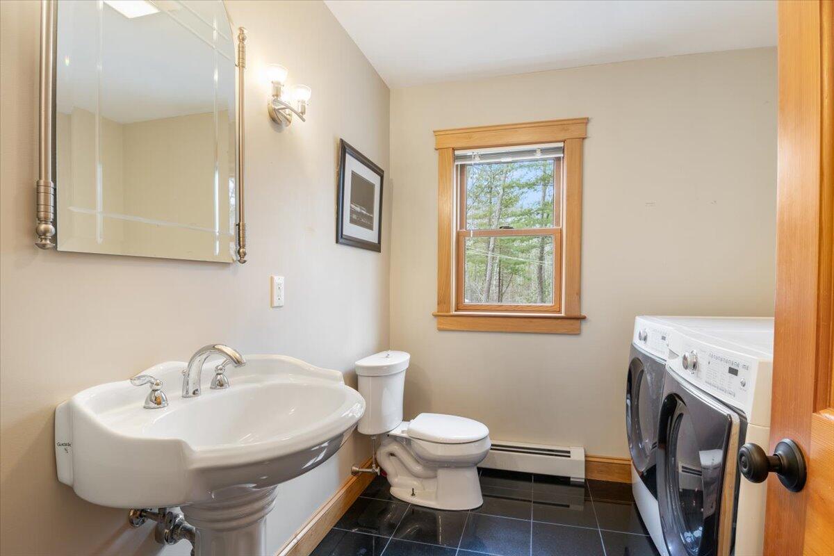 674 Pool Street Biddeford, ME 04005 - Photo 13 of 46 17-674_Pool_St_17