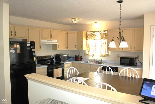 $245,000 | 5964 Sycamore Forge Drive, Indianapolis, IN 46254