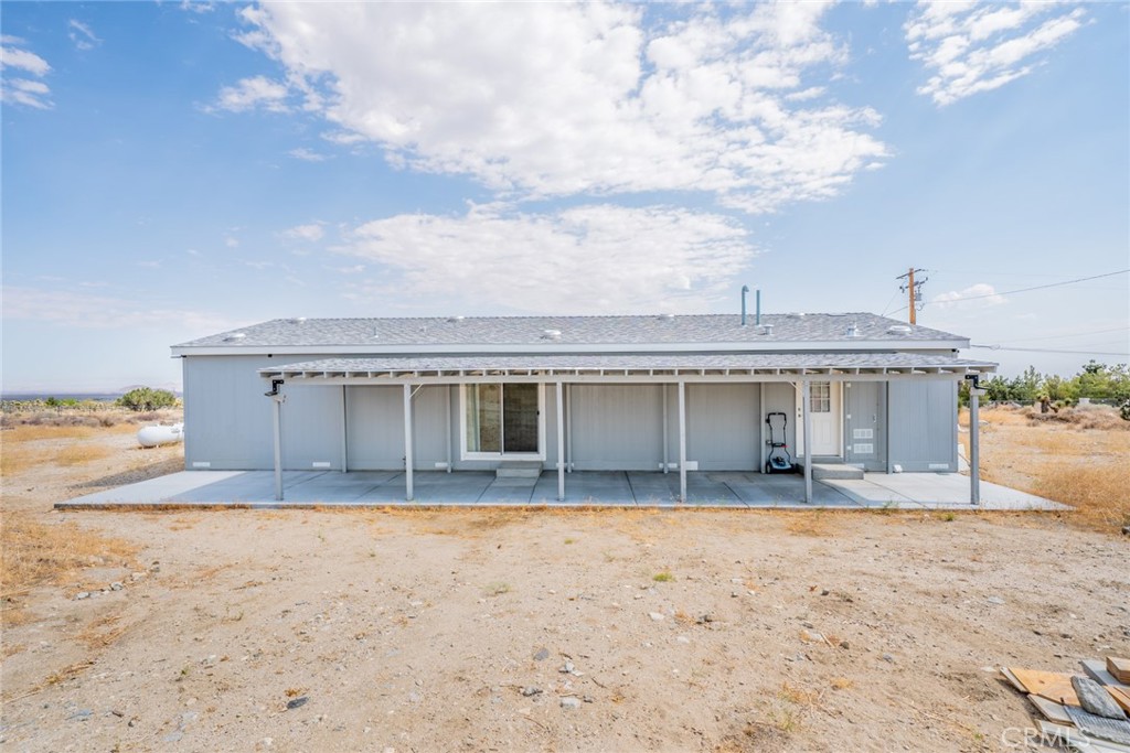 1573 Smoke Tree Road Pinon Hills, CA 92372 - Photo 5 of 39