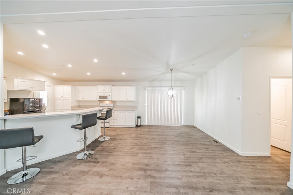 1573 Smoke Tree Road Pinon Hills, CA 92372 - Photo 7 of 39