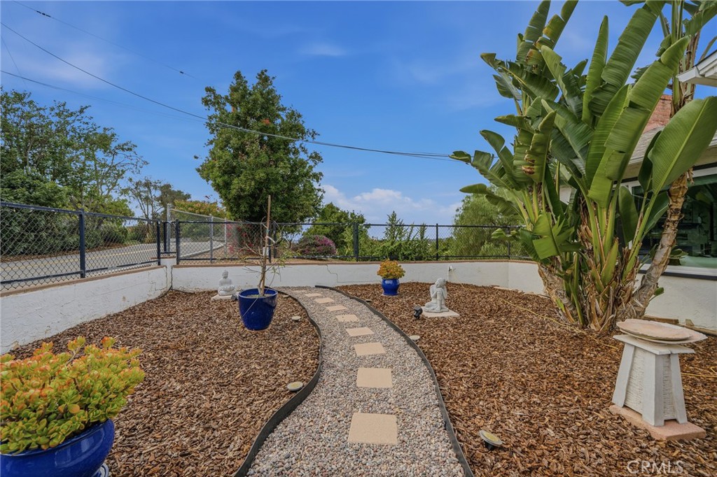 1864 Winterwarm Drive Fallbrook, CA 92028 - Photo 43 of 53 Zen Garden