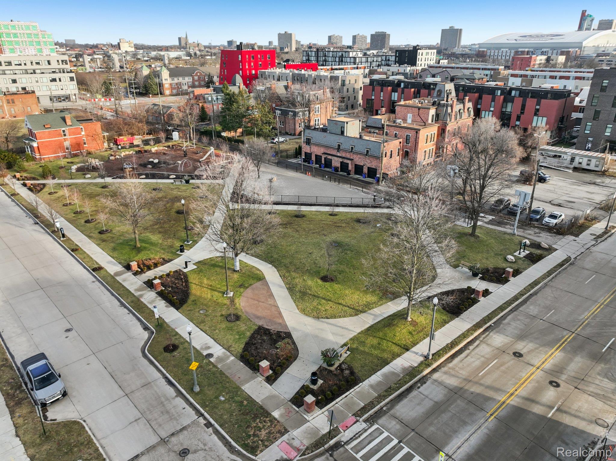 2915 John R Street Detroit, MI 48201 - Photo 22 of 30 Aerial overview of property's location featuring nearby urban area