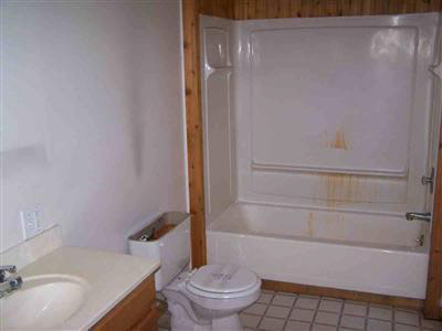 271 Doepker Road Owosso, MI 48867 - Photo 5 of 8 20177091-4.JPG