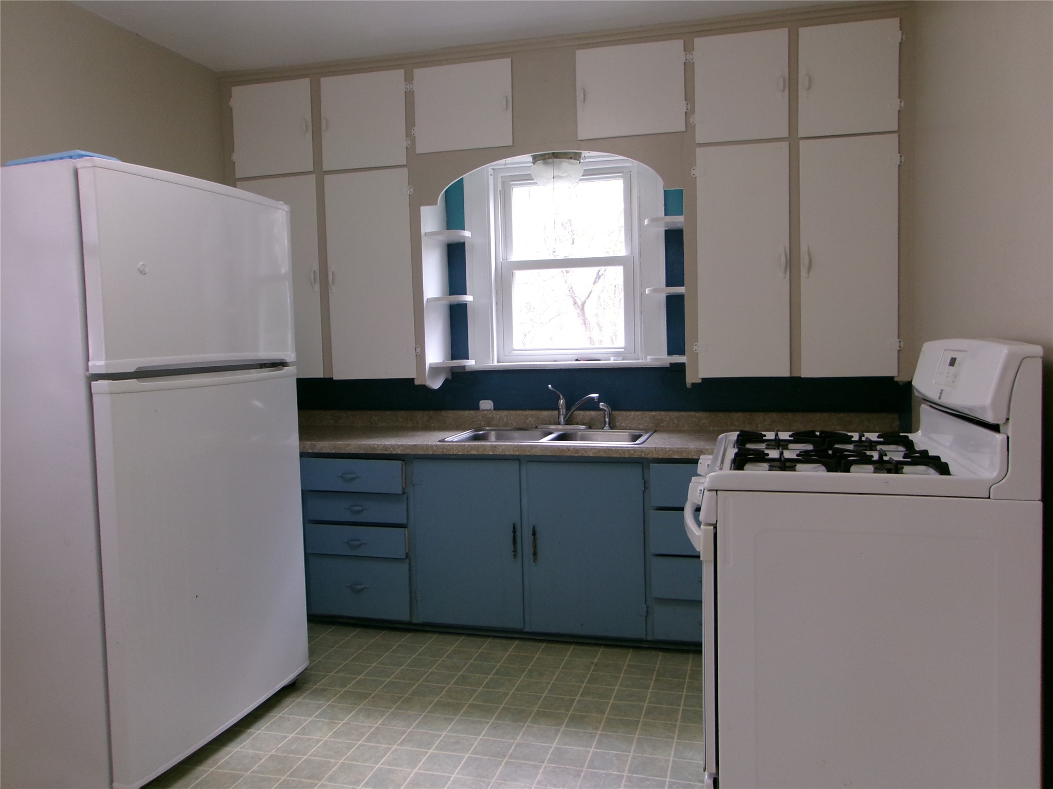 420 Schofield Street Chetek, WI 54728 - Photo 6 of 15 kitchen
