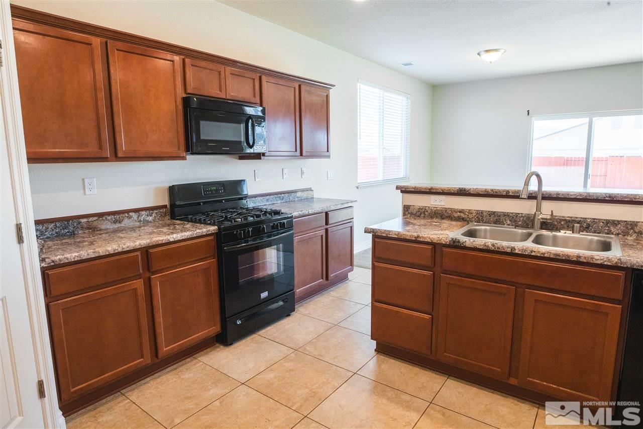 18504 Silverbell Court Reno, NV 89508 - Photo 4 of 22 Photo 4