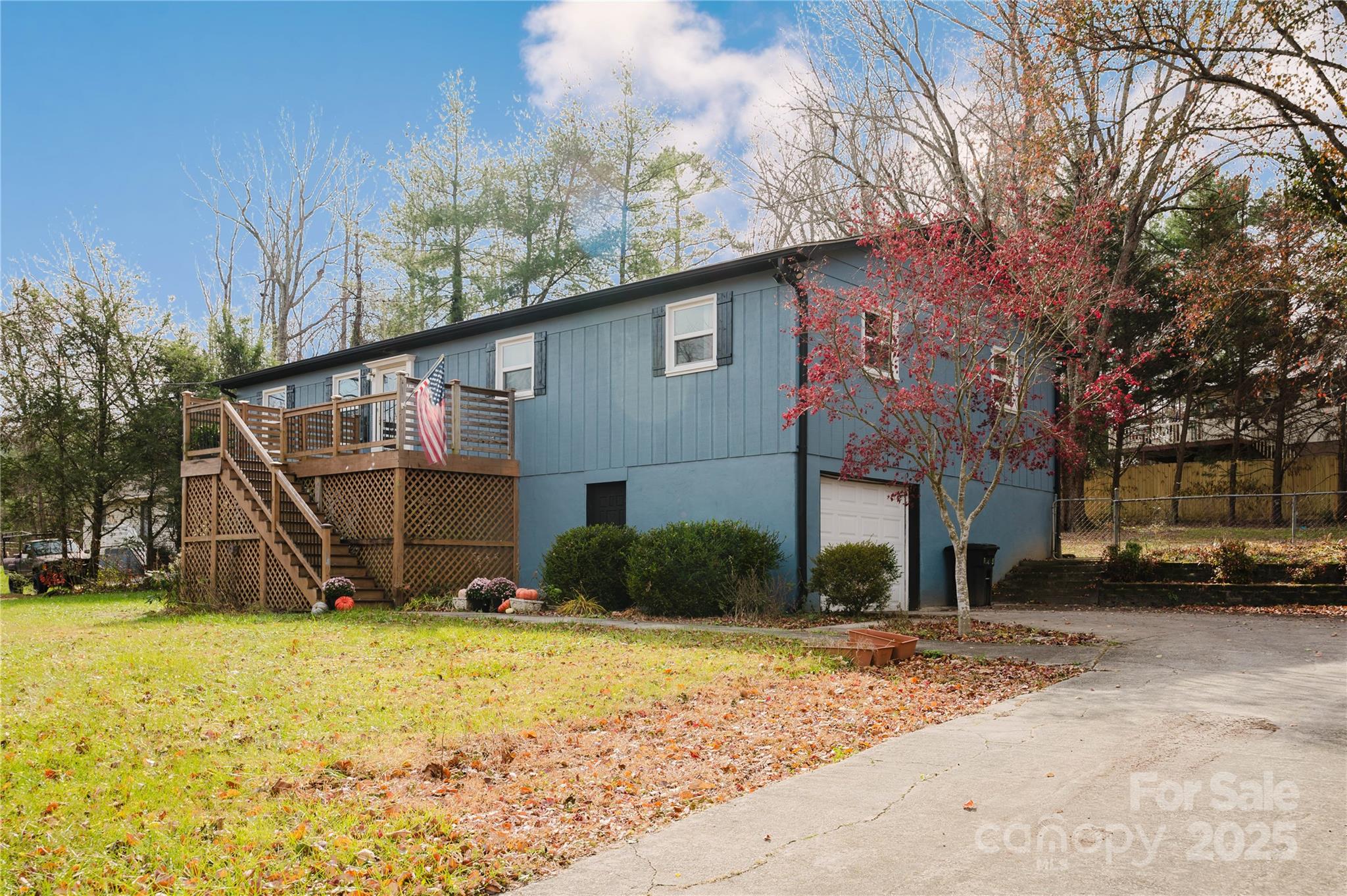 20 Ridgeway Drive Flat Rock, NC 28731 - Photo 1 of 47 a front view of a house with a yard