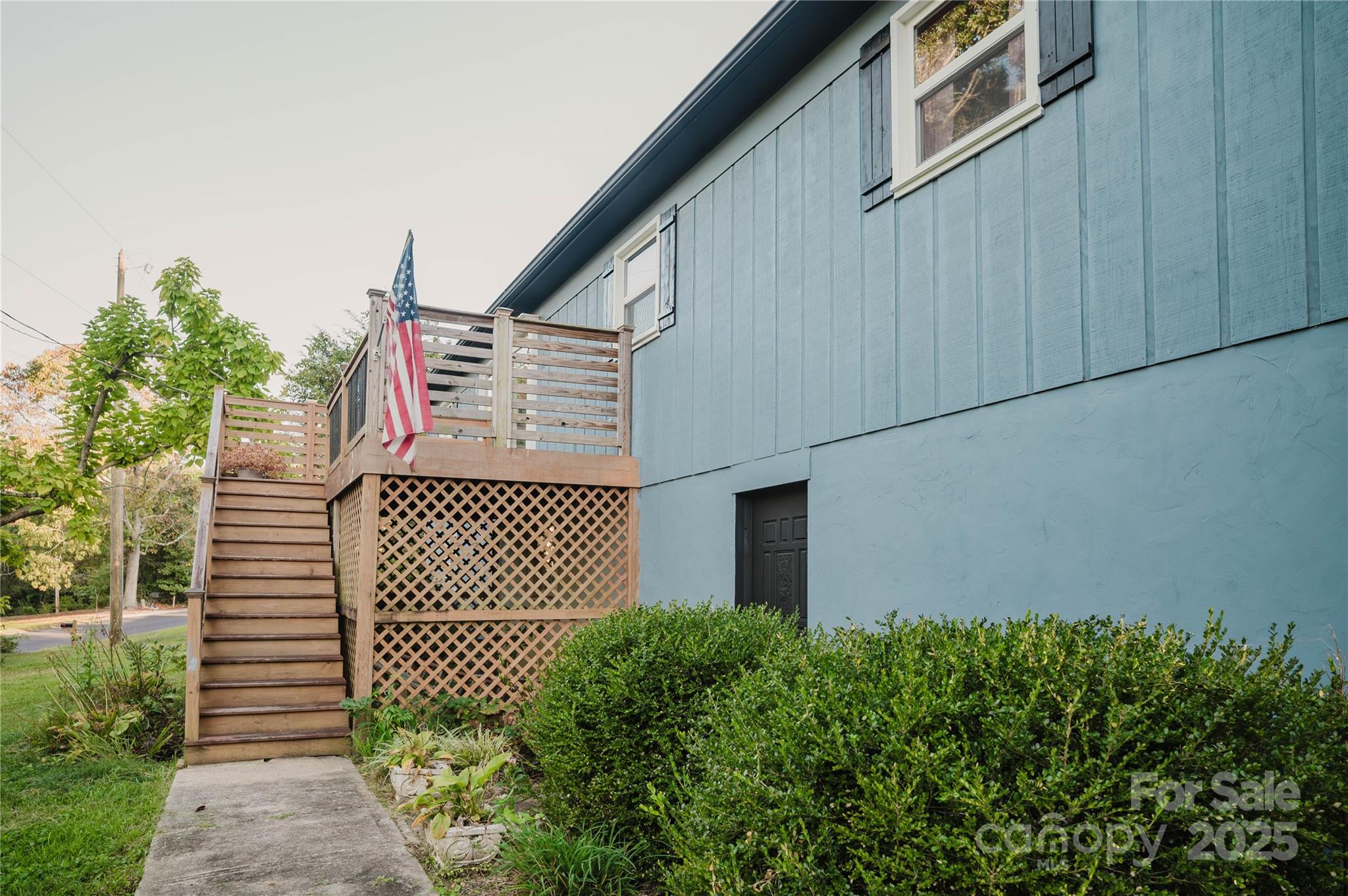 20 Ridgeway Drive Flat Rock, NC 28731 - Photo 11 of 47 a view of a pathway with a white house
