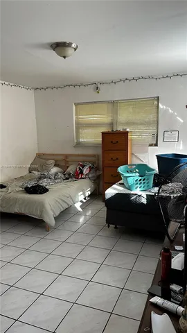 $2,950 | 4548 Southwest 33rd Avenue, Dania Beach, FL 33312