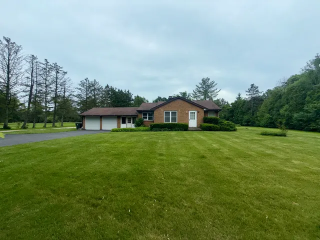 $475,000 | 1270 Benson Lane, Libertyville, IL 60048