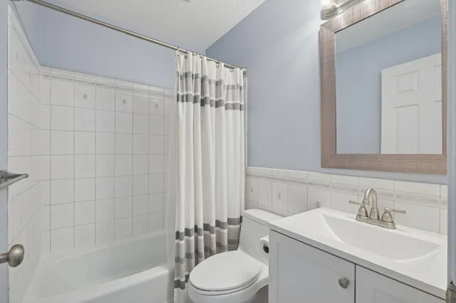 $260,000 | 802 9th Avenue Southwest, Forest Lake, MN 55025