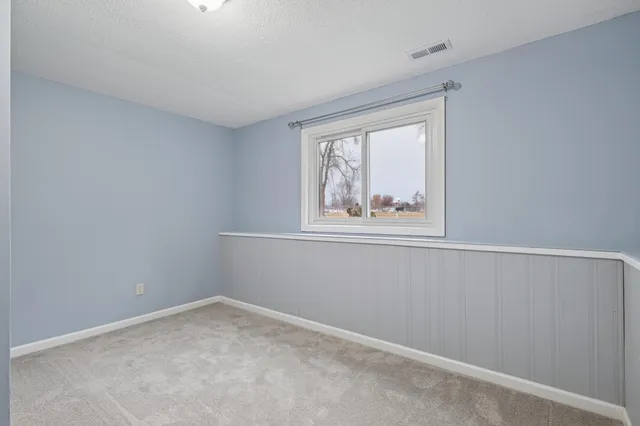 $260,000 | 802 9th Avenue Southwest, Forest Lake, MN 55025