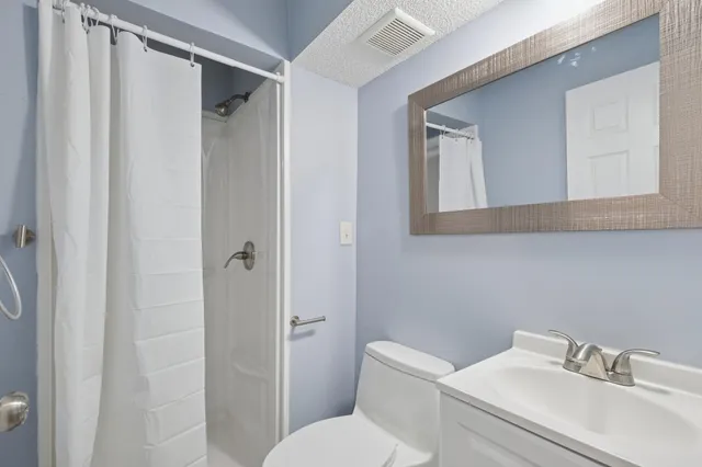 $260,000 | 802 9th Avenue Southwest, Forest Lake, MN 55025