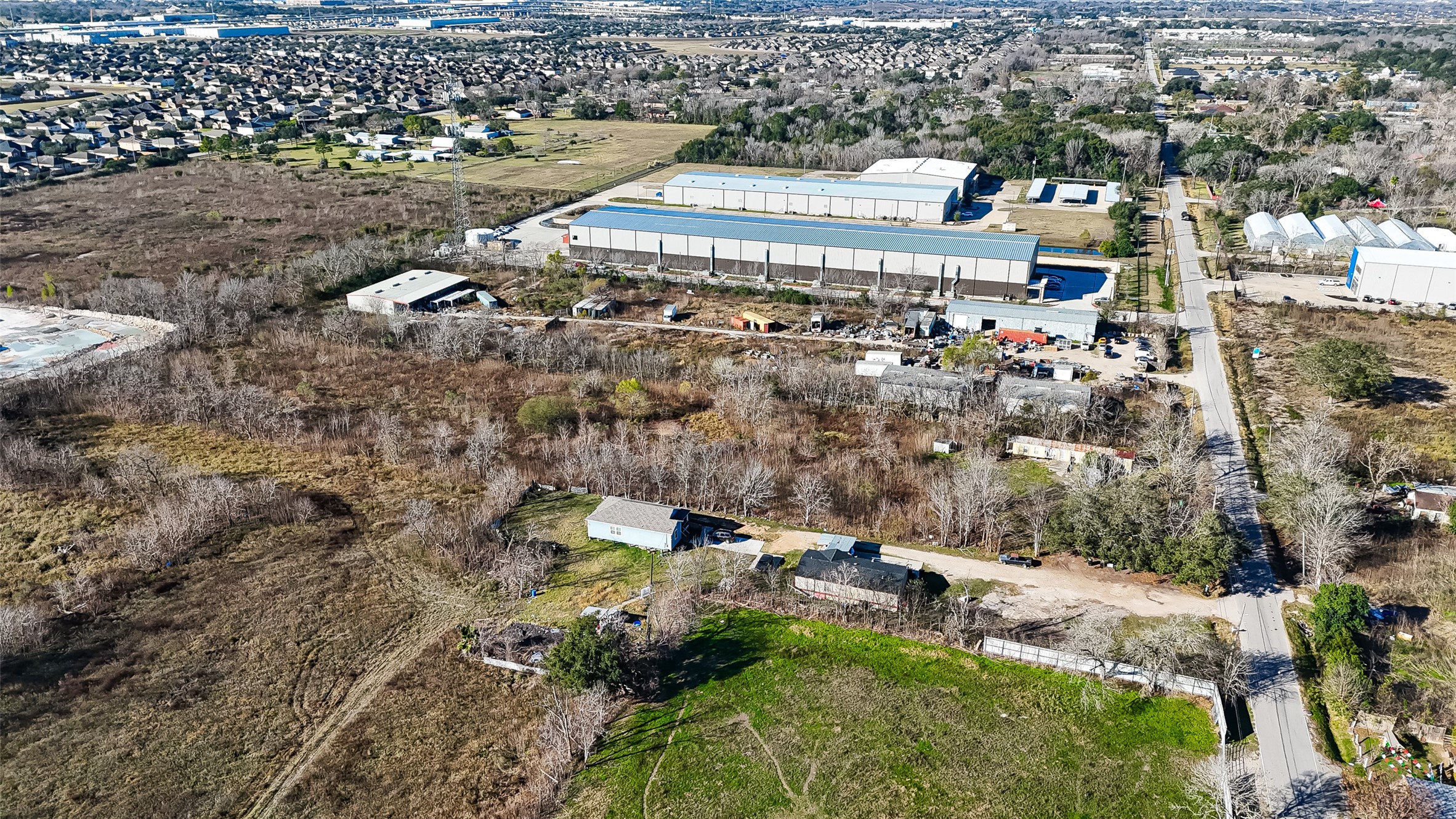 3934 Fuqua Street Houston, TX 77047 - Photo 13 of 43 a view of a city