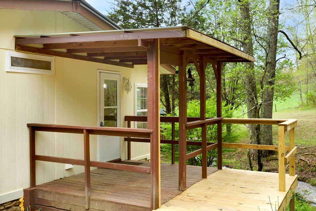 349 Kirby Lane Murphy, NC 28906 - Photo 38 of 56