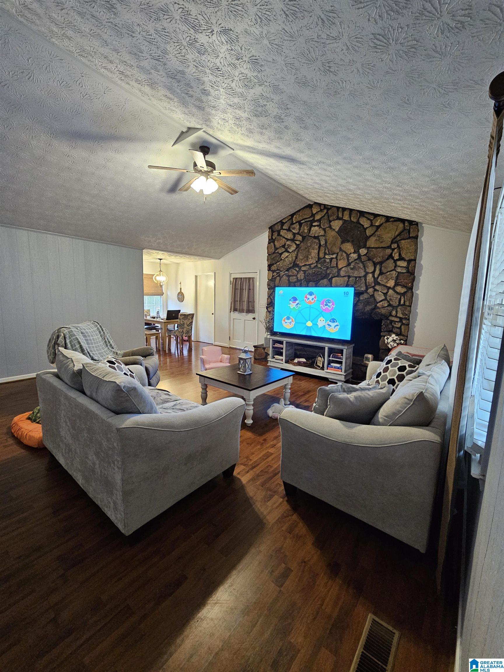 409 Russell Lane Weaver, AL 36277 - Photo 5 of 19