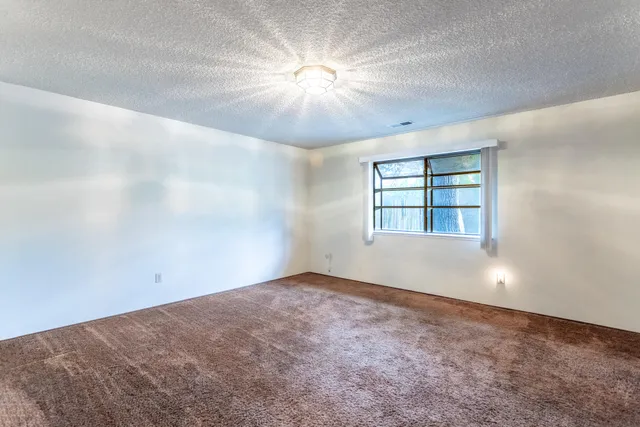 $290,000 | 1988 Shasta Pines Way, Redding, CA 96002