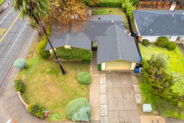 $290,000 | 1988 Shasta Pines Way, Redding, CA 96002