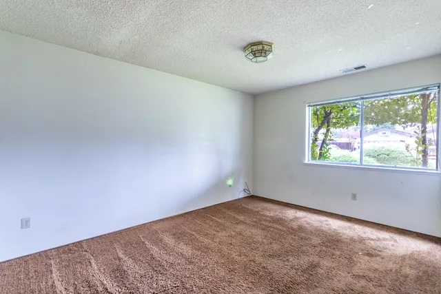 $290,000 | 1988 Shasta Pines Way, Redding, CA 96002