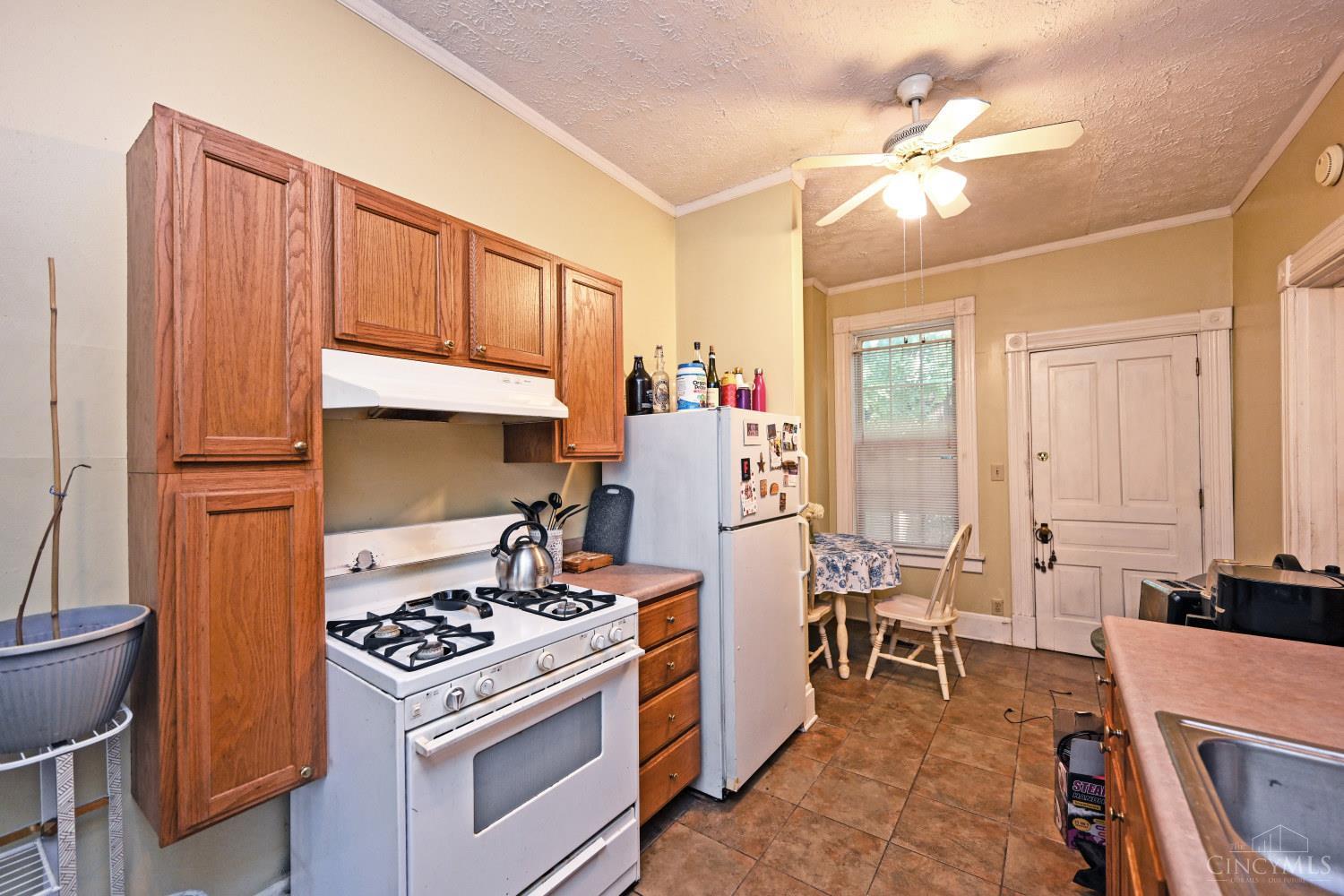 1520 William Howard Taft Road Cincinnati, OH 45206 - Photo 31 of 43