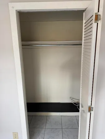 $1,550 | 1812 East Oakland Park Boulevard, Unit 33, Oakland Park, FL 33306