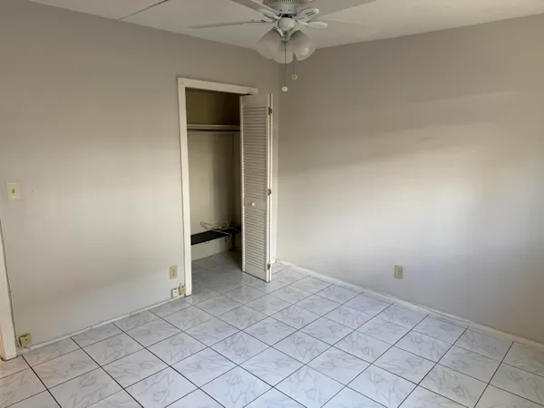 $1,550 | 1812 East Oakland Park Boulevard, Unit 33, Oakland Park, FL 33306