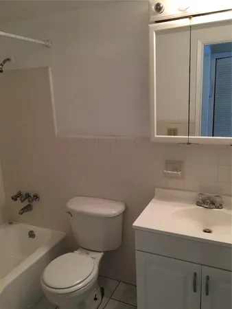 $1,550 | 1812 East Oakland Park Boulevard, Unit 33, Oakland Park, FL 33306