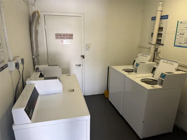 $1,550 | 1812 East Oakland Park Boulevard, Unit 33, Oakland Park, FL 33306