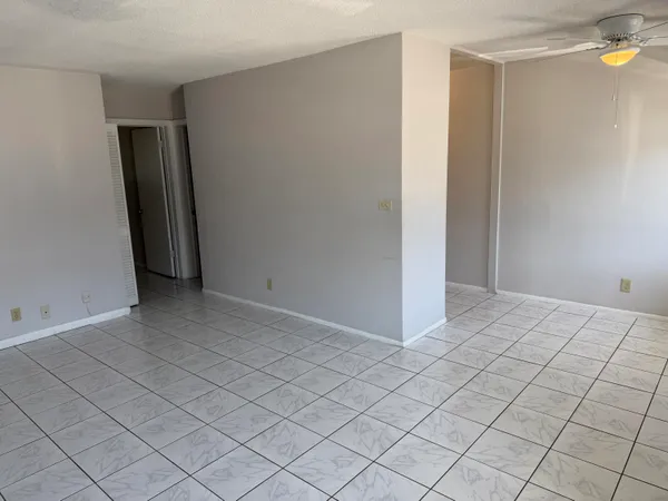 $1,550 | 1812 East Oakland Park Boulevard, Unit 33, Oakland Park, FL 33306