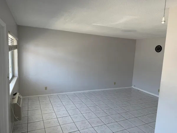 $1,550 | 1812 East Oakland Park Boulevard, Unit 33, Oakland Park, FL 33306