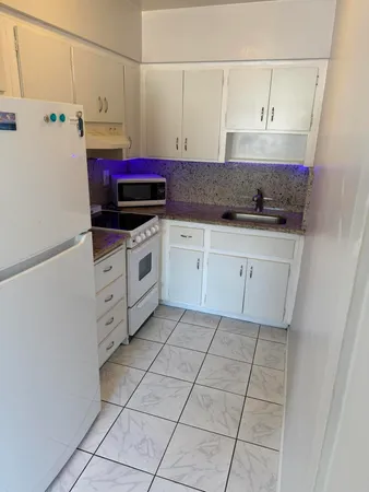 $1,550 | 1812 East Oakland Park Boulevard, Unit 33, Oakland Park, FL 33306