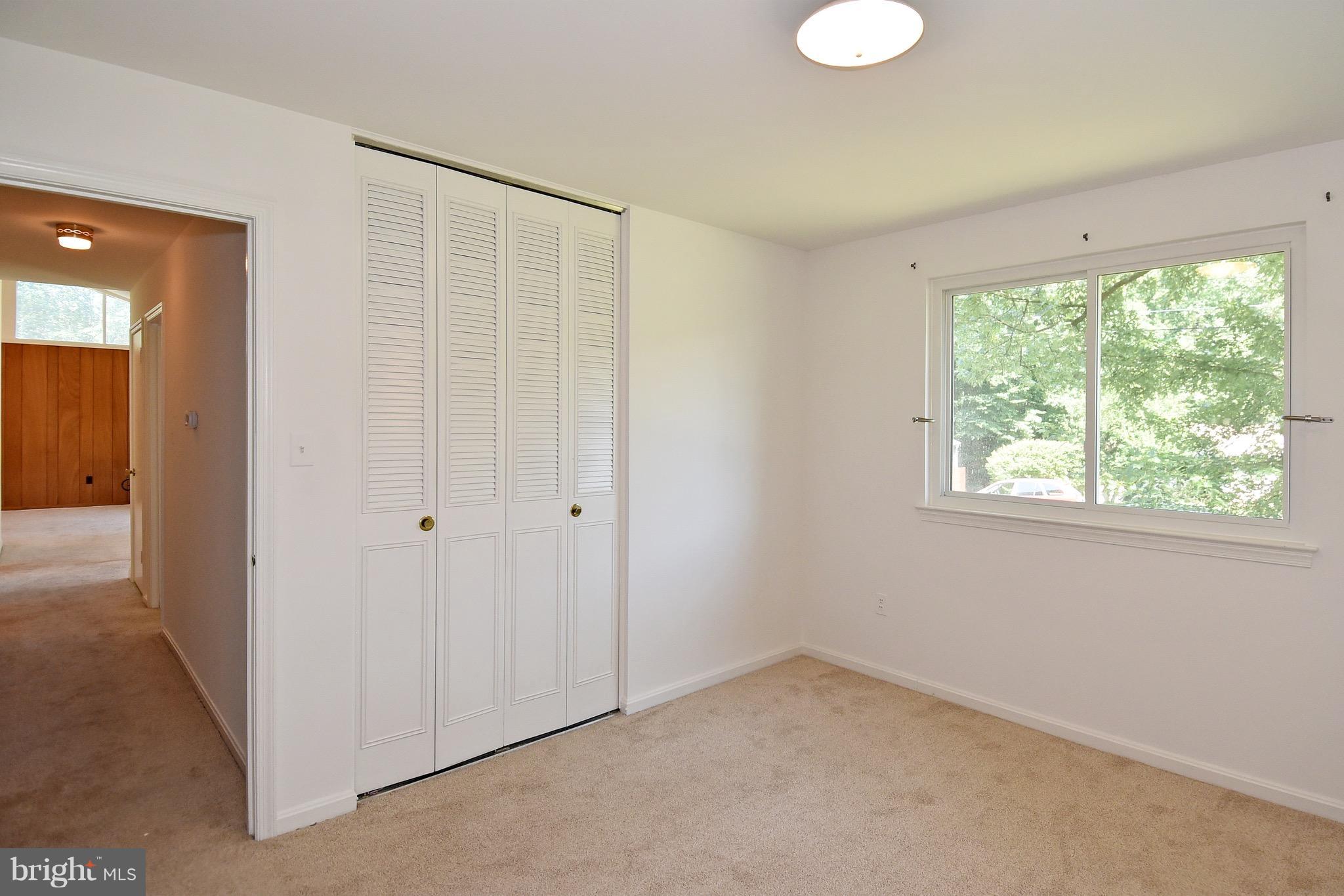 8205 Springfield Village Drive Springfield, VA 22152 - Photo 16 of 30 Bedroom