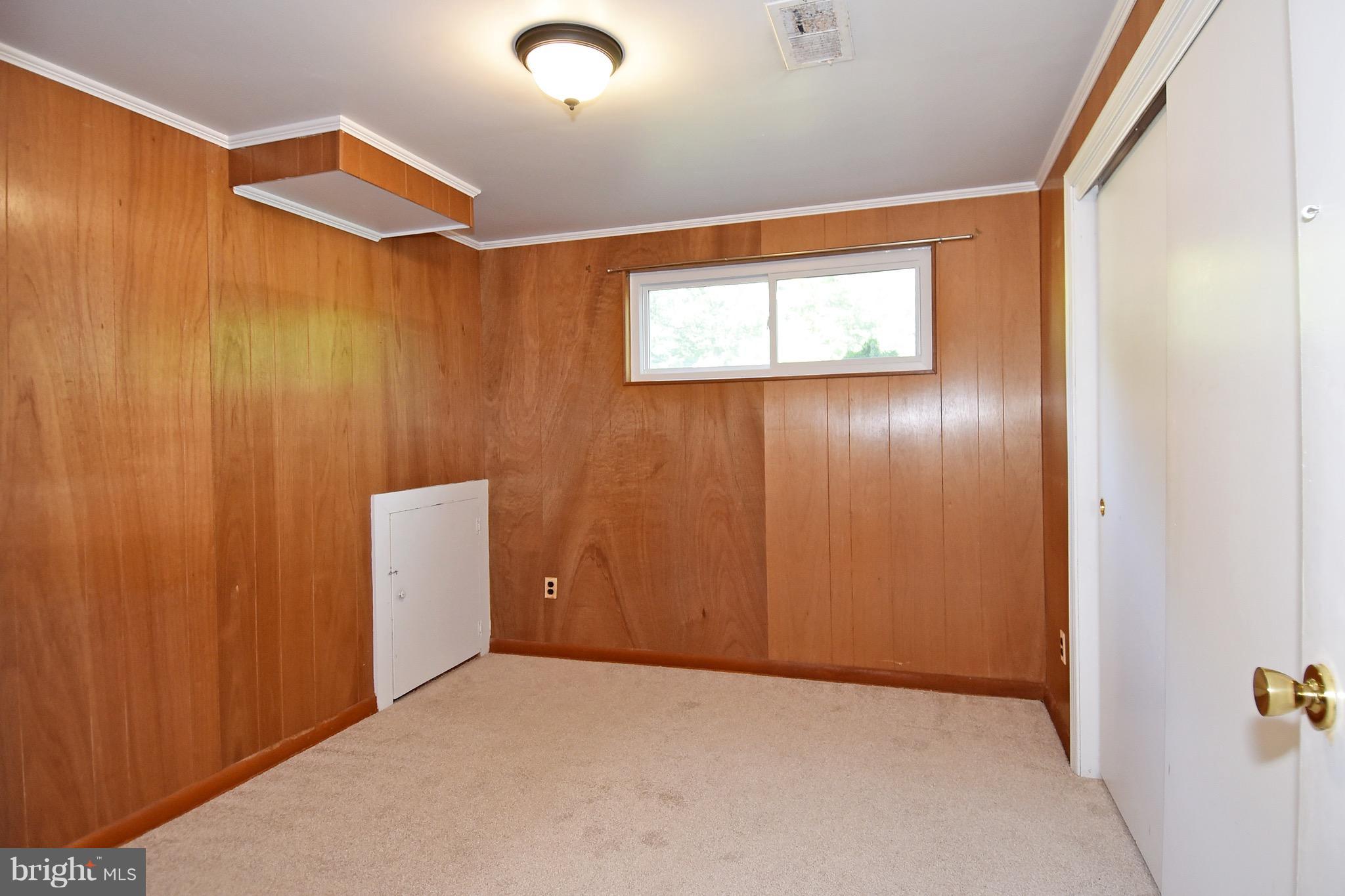 8205 Springfield Village Drive Springfield, VA 22152 - Photo 27 of 30 Bedroom