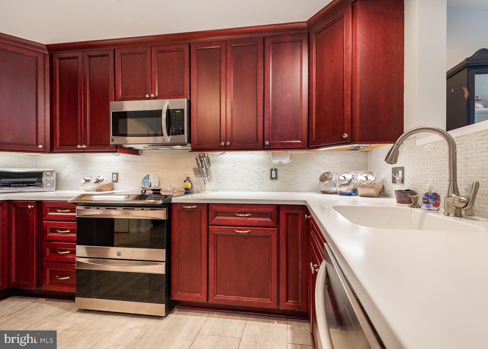 4037 High Point Road Ellicott City, MD 21042 - Photo 4 of 64 Gallery Image 4
