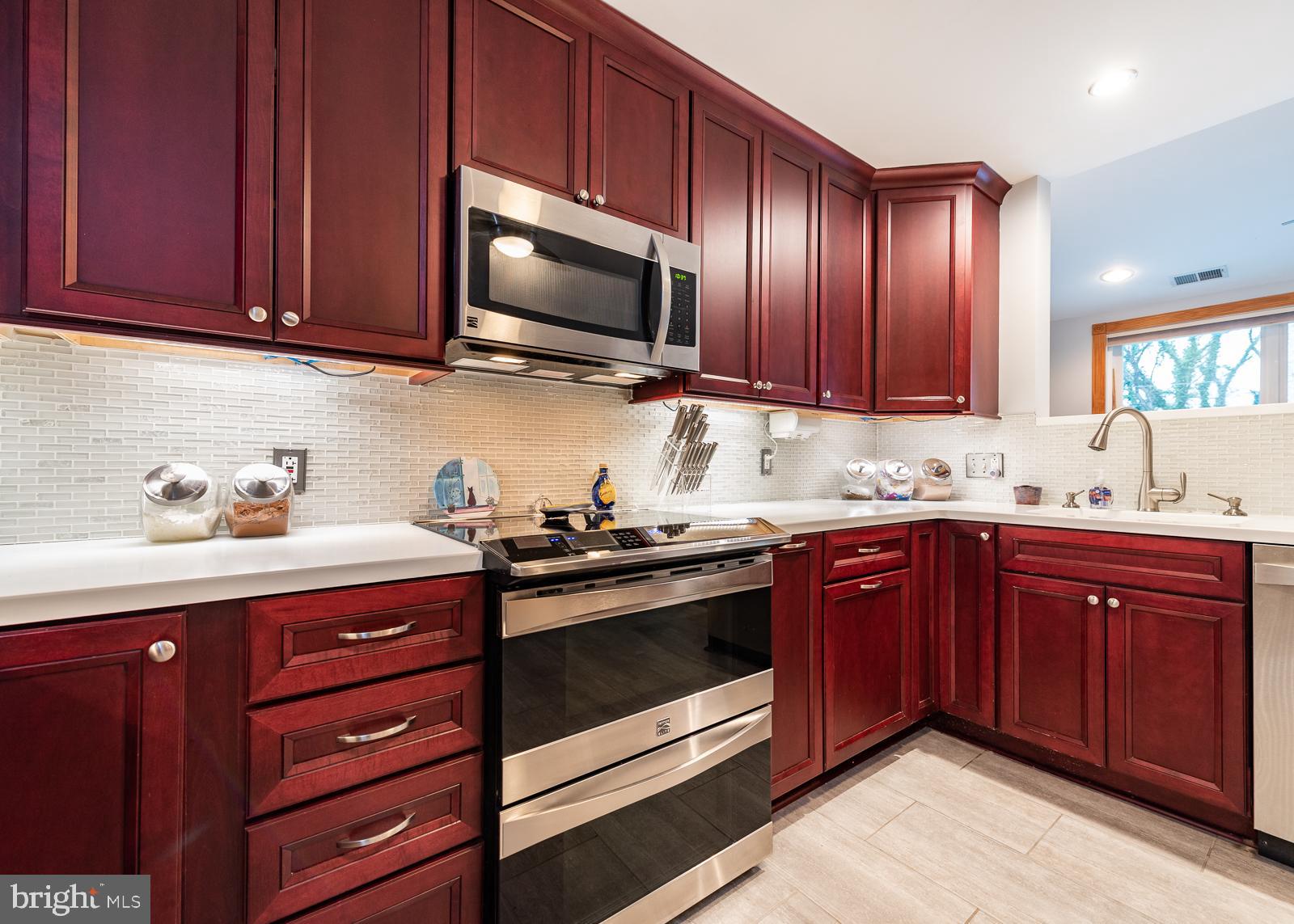 4037 High Point Road Ellicott City, MD 21042 - Photo 5 of 64 Gallery Image 5