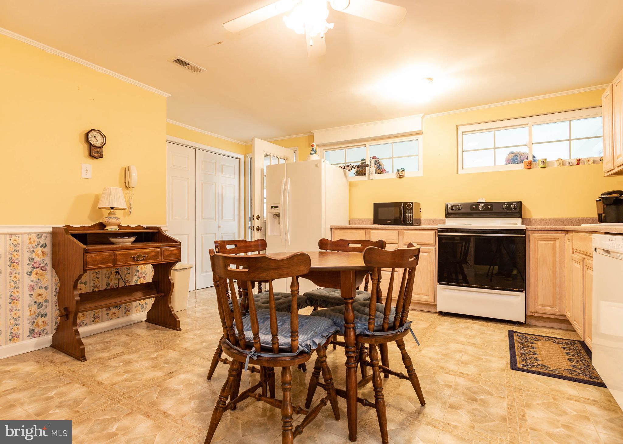 4037 High Point Road Ellicott City, MD 21042 - Photo 46 of 64 In Law/Au Pair Suite Kitchen