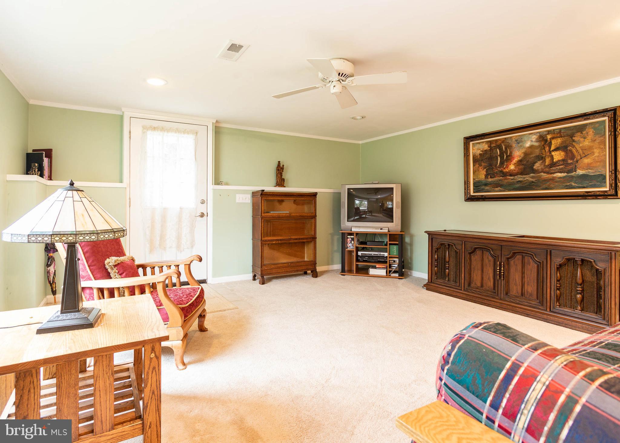 4037 High Point Road Ellicott City, MD 21042 - Photo 50 of 64 Suite Living Room