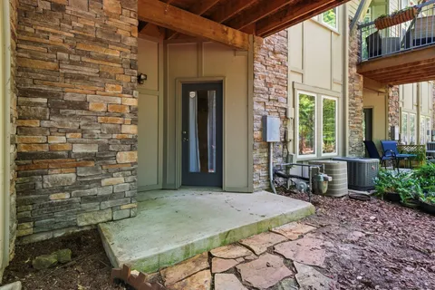 $399,999 | 320 Old Hickory Boulevard, Unit 2008, Nashville, TN 37221