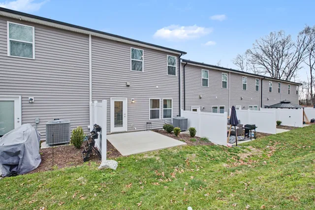 $2,100 | 1682 Denali Drive, Lebanon, TN 37087