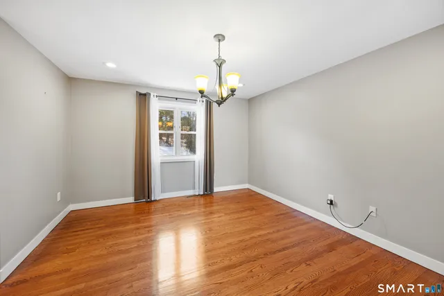 $575,000 | 21 Derek Lane, Windsor, CT 06095