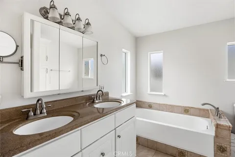 $310,000 | 515 Aleppo Drive, Unit 14, Morro Bay, CA 93442