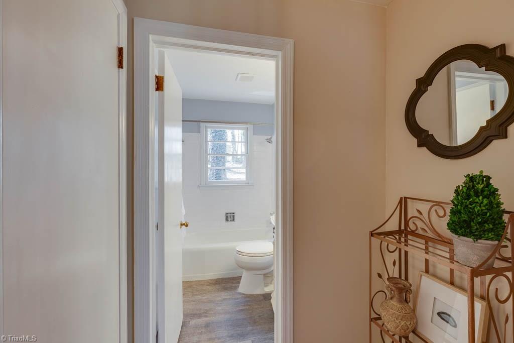 406 Kyle Road Winston-Salem, NC 27104 - Photo 14 of 30 Gallery Image 14