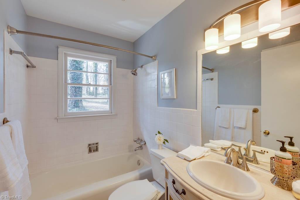 406 Kyle Road Winston-Salem, NC 27104 - Photo 15 of 30 Gallery Image 15