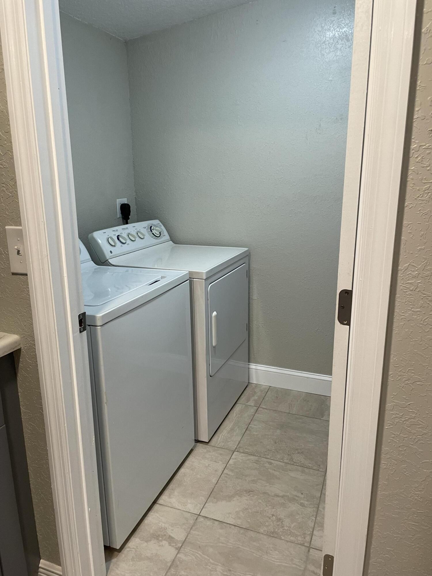 5004 Killarney Avenue, Unit A Fort Pierce, FL 34951 - Photo 6 of 16 IMG_5127