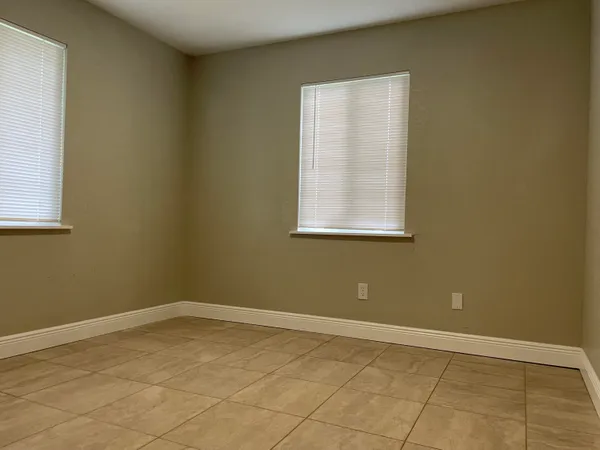 $1,600 | 5004 Killarney Avenue, Unit A, Fort Pierce, FL 34951