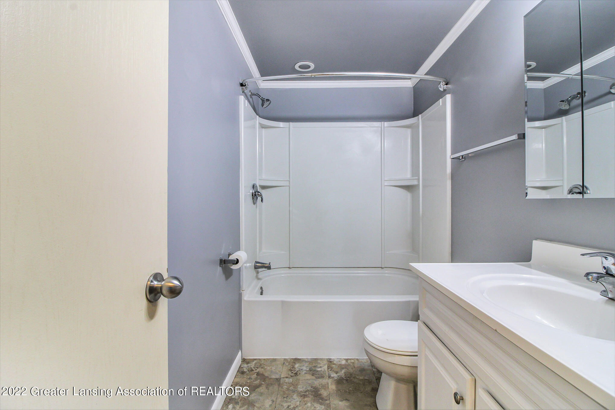 3221 Hepfer Road Lansing, MI 48911 - Photo 7 of 15 IMG_6889