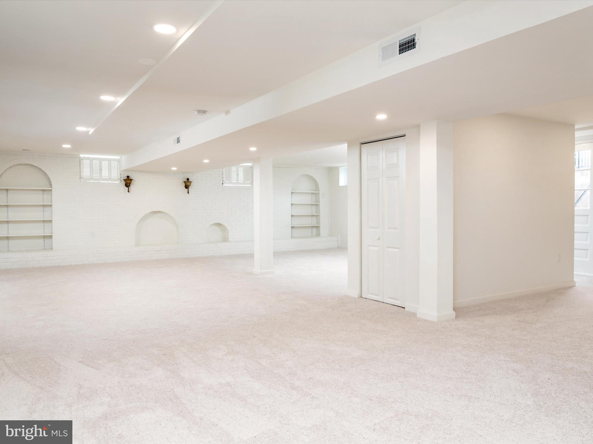 9212 Gardenia Road Baltimore, MD 21236 - Photo 27 of 44 a view of an empty room