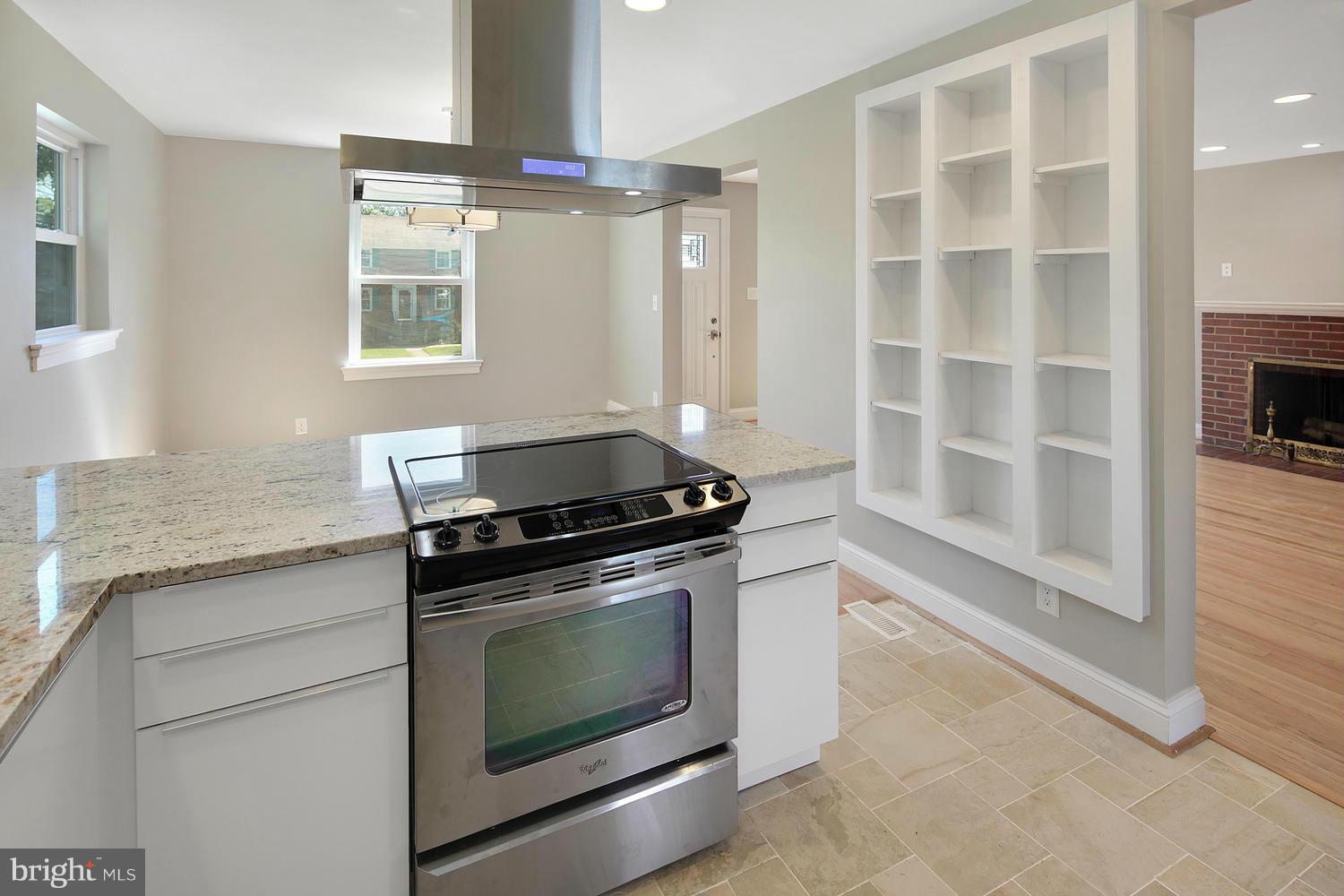 5920 Erving Street Springfield, VA 22150 - Photo 12 of 30 Kitchen