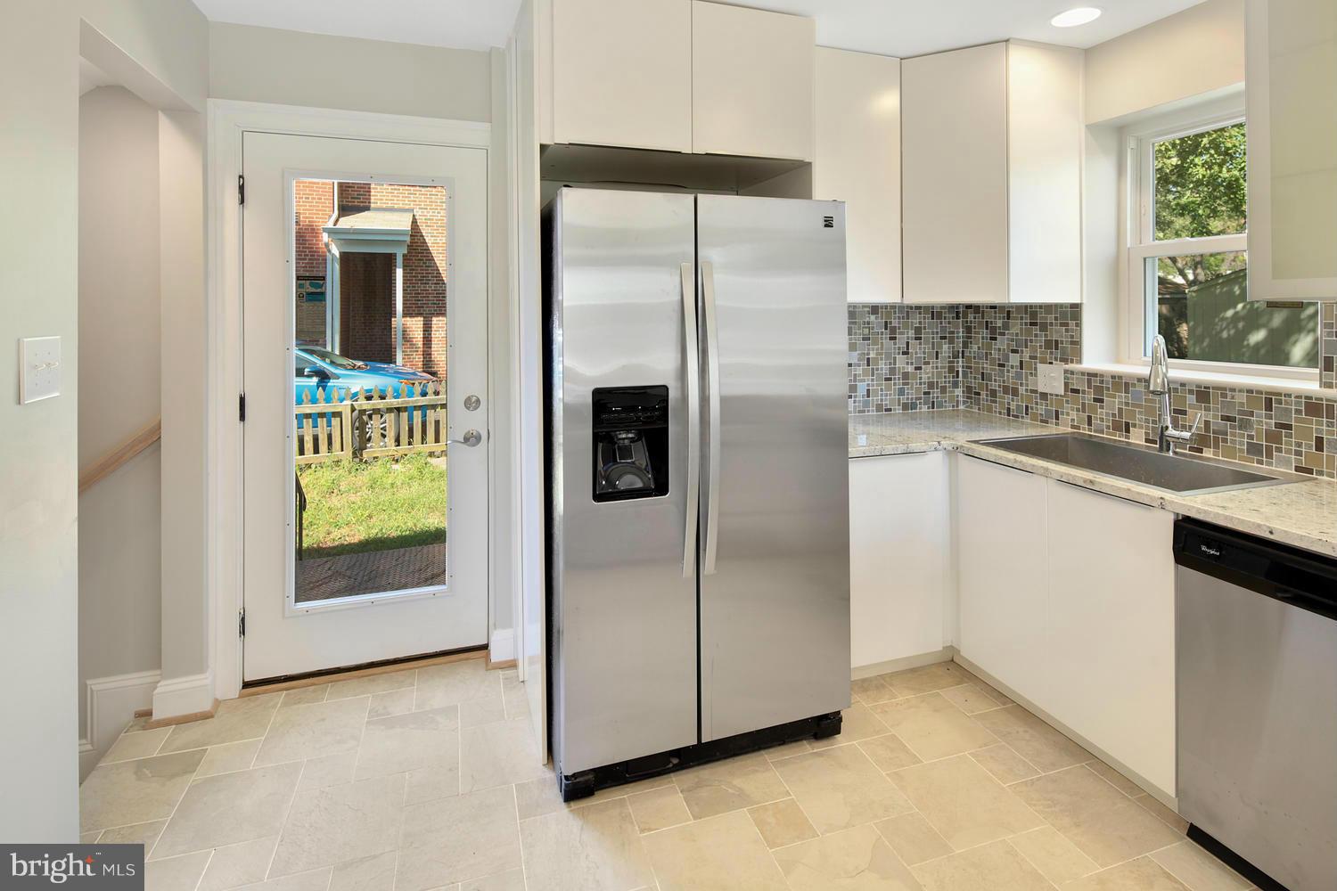 5920 Erving Street Springfield, VA 22150 - Photo 13 of 30 Kitchen